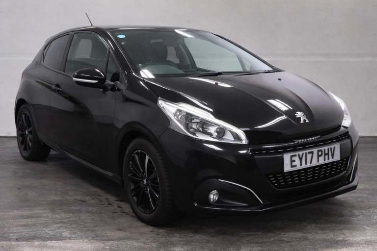 2017 Peugeot 208 1.2 PureTech Black Edition Euro 6 3dr HATCHBACK Petrol Manual