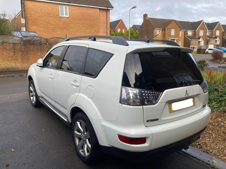 Mitsubishi, OUTLANDER, Estate, 2013, Manual, 2268 (cc), 5 doors