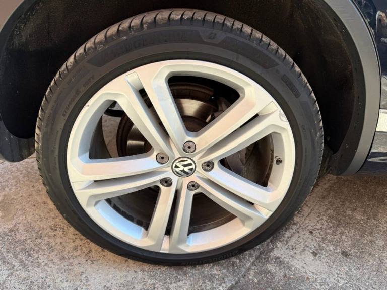 2017 17 VOLKSWAGEN TOUAREG 3.0 TDI V6 BLUEMOTION TECH R-LINE PLUS SUV 5DR DIESEL