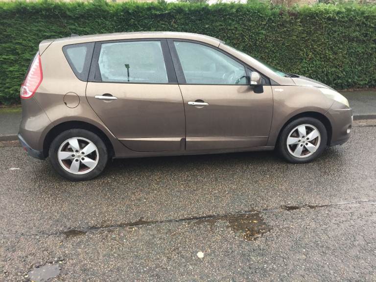 2010 RENAULT SCENIC 1.5 DCI DIESEL DYNAMIQUE TOM TOM MPV LONG MOT CHEAP TAX.
