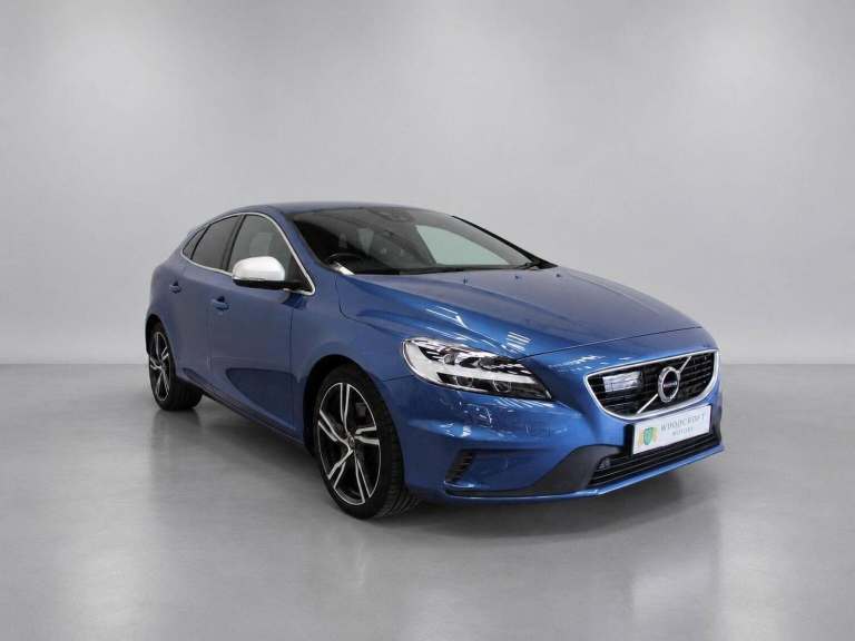 VOLVO V40 2.0 D3 R-Design Pro Auto Euro 6 (s/s) 5dr 2018