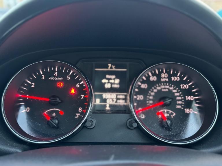 2012 Nissan Qashqai 1.6 [117] N-Tec 5dr HATCHBACK Petrol Manual