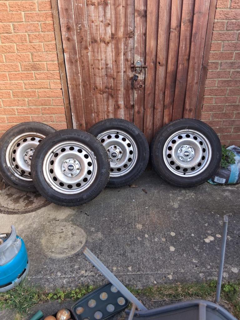 Mini countryman wheels and tires 
