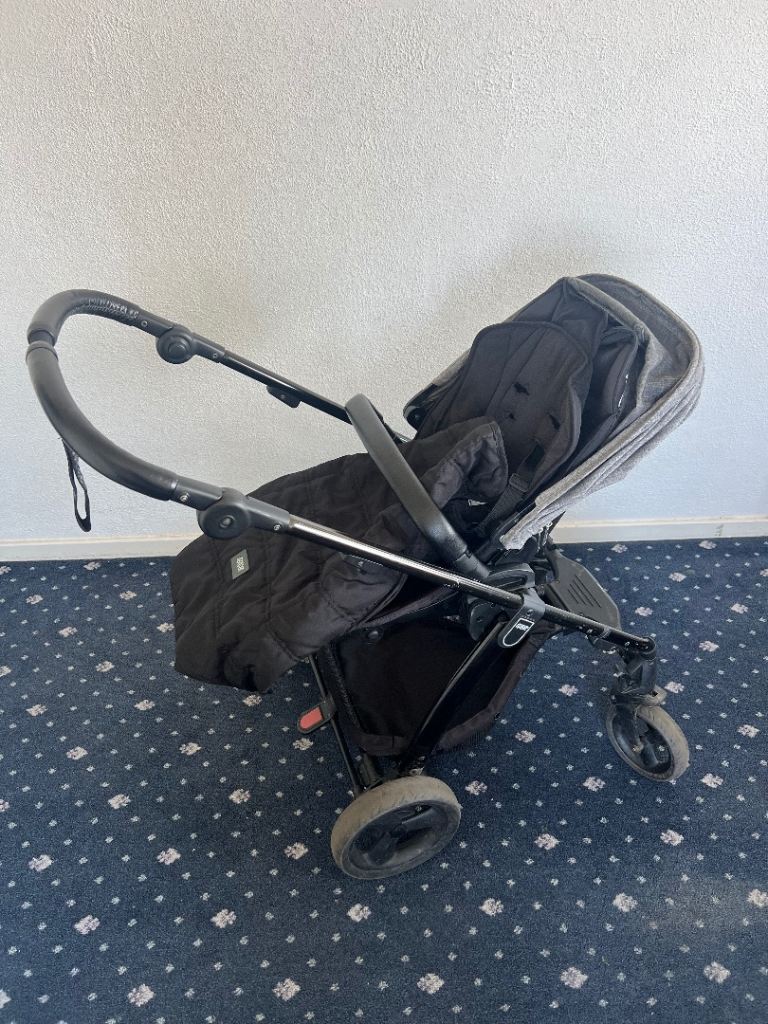 Mama & Papas buggy