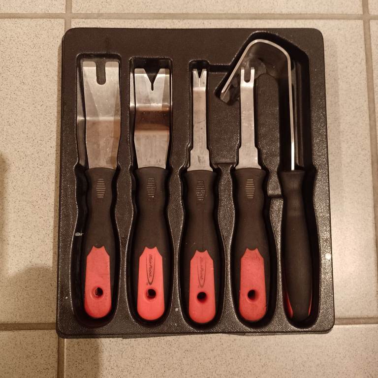 Bluepoint by snapon tools trim tool set