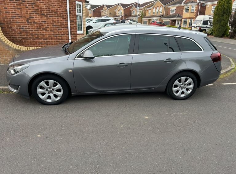 Vauxhall, INSIGNIA, Estate, 2016, Manual, 1598 (cc), 5 doors
