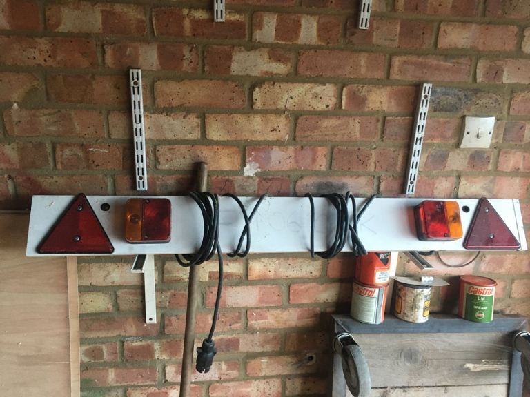 Vehicle trailer board