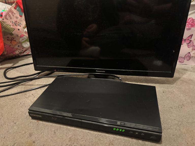 Panasonic TV and dvd player