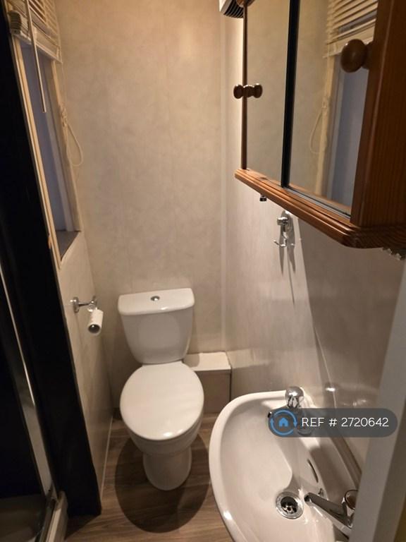 Studio flat in Fernhill Road, Newquay, TR7 (#2720642)