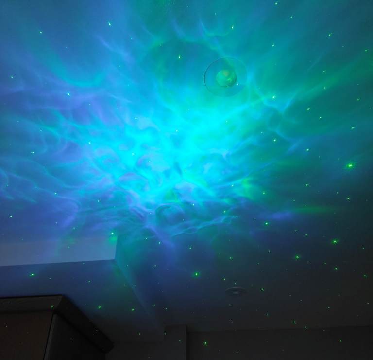 Astronauts Starry Sky Projector Night Light – New