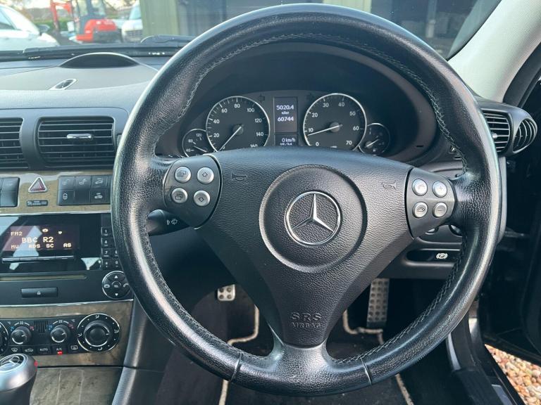 2006 Mercedes-Benz C Class 2.5 C230 Avantgarde SE 7G-Tronic 4dr SALOON Petrol Automatic