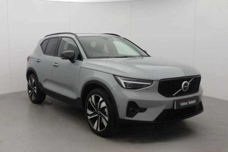 VOLVO XC40 2.0 B4P Ultra Dark 5dr Auto
