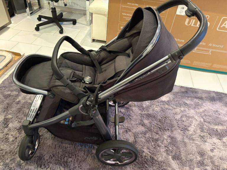 Oyster 3 pram system 
