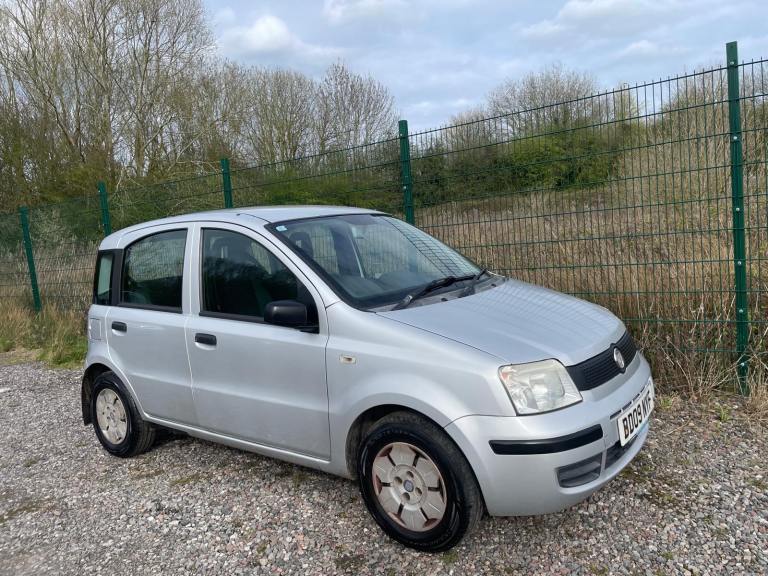 FIAT PANDA 1.1 ACTIVE ECO 09 REG SILVER 5 DOOR MOT JANUARY 4TH 2027 TAX £35 YEAR LOW INSURANCE 
