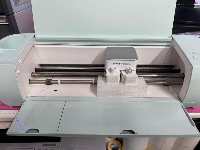 CRICUT Explore 3 - with power cable - Perfect Working Order