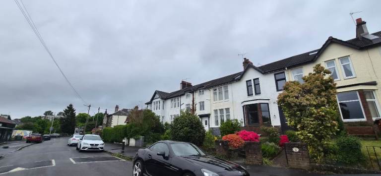 Three Bedroom Terraced - Fernleigh Road Giffnock