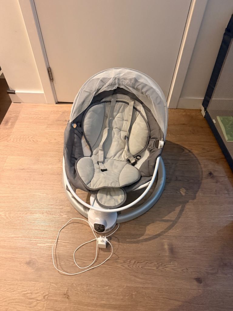 Baby Rocker/Bouncer with Mosquito Net – Grey, Good Condition