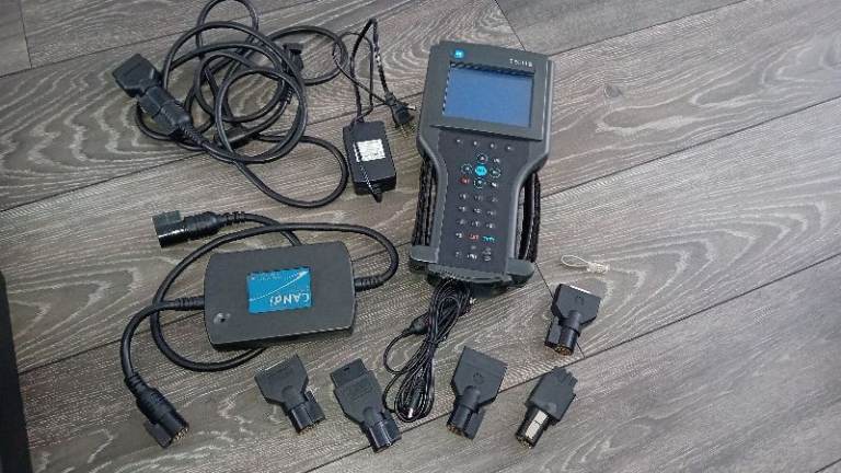 GENUINE VETRONIX TECH2 SCANNER, FULL KIT, FOR VAUXHALL, SAAB, SUZUKI, IZUZU FULL WORKING ORDER
