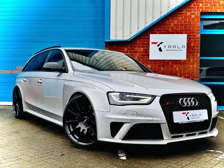 2015 Audi A4 4.2 RS 4 FSI Quattro Auto 4WD 5dr Estate Petrol Automatic
