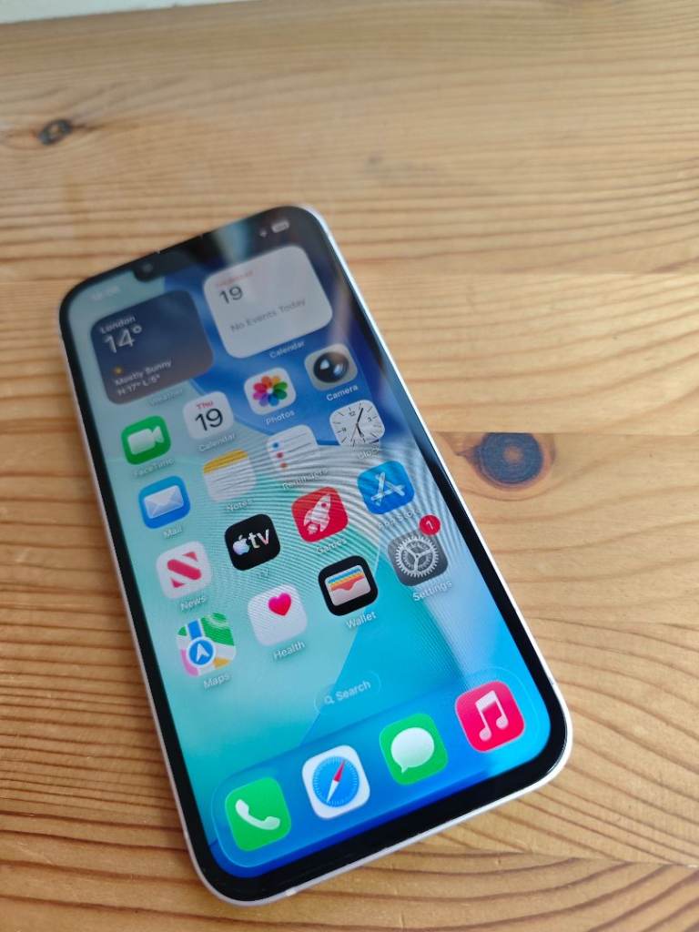 iPhone 13 pink 128gb