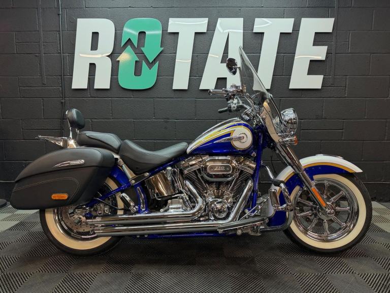 2014 Harley-Davidson CVO 1800 FLSTNSE Deluxe SE