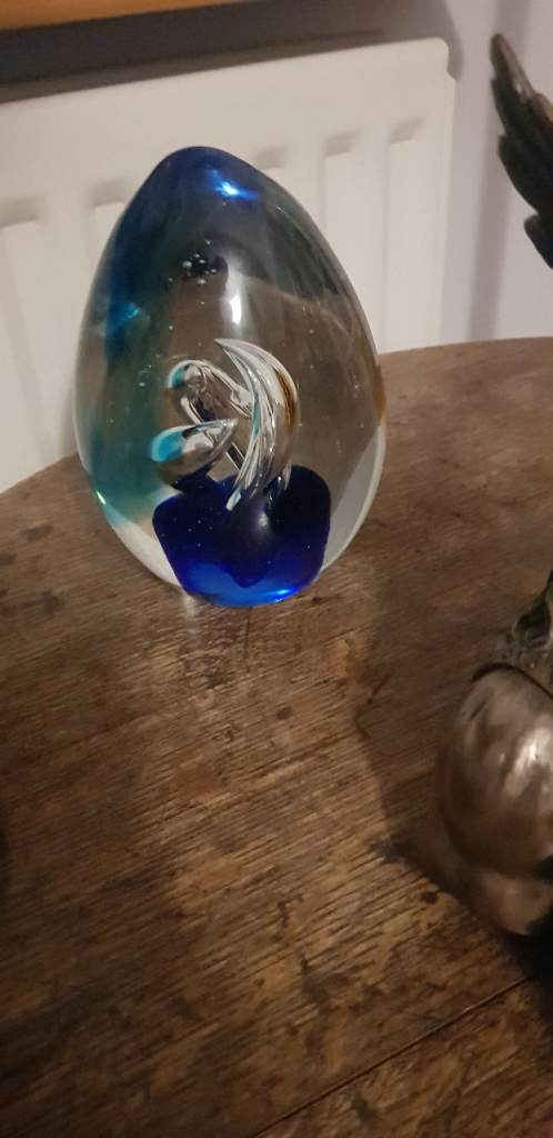 Large teardrop paperweight