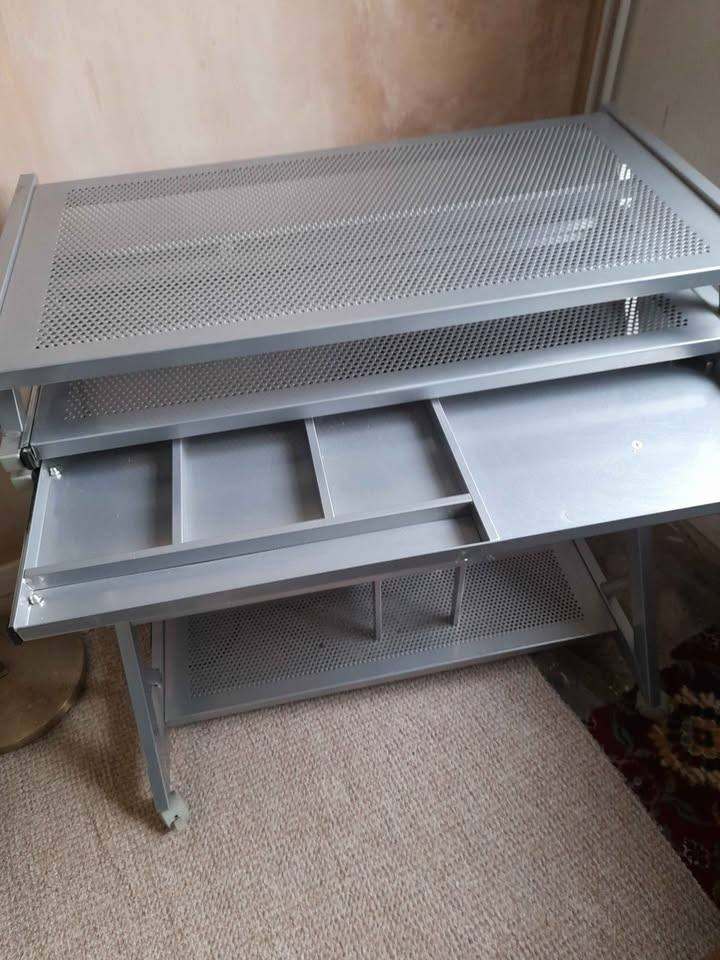 Lightweight computer or laptop desk/workstation