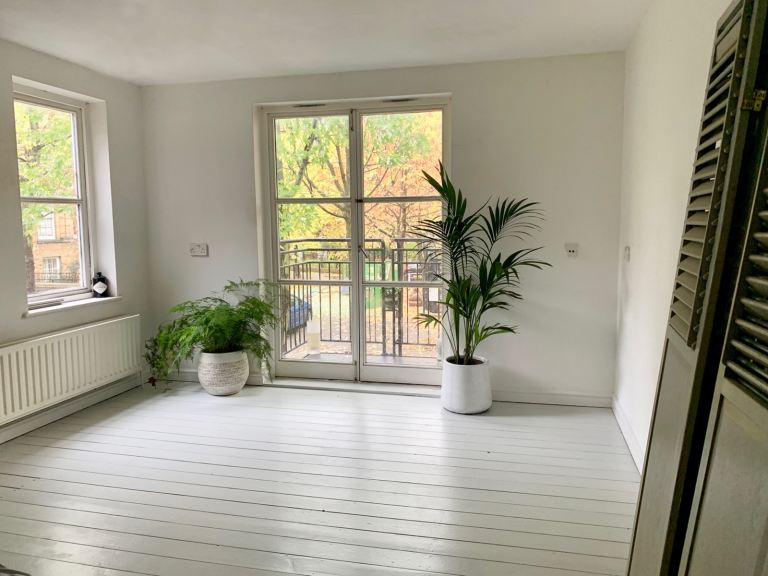 Angel Islington 1 bed swap for London / Devon