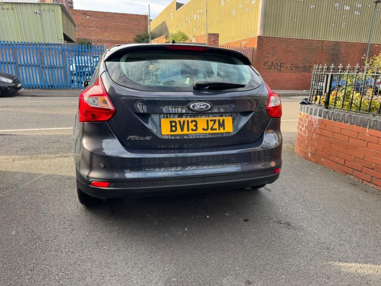 2013 Ford Focus 1.6 125 Zetec 5dr Powershift HATCHBACK Petrol Automatic