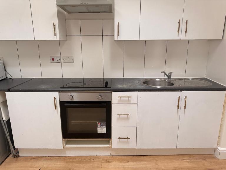 1 bedroom flat to rent SW9 6AE