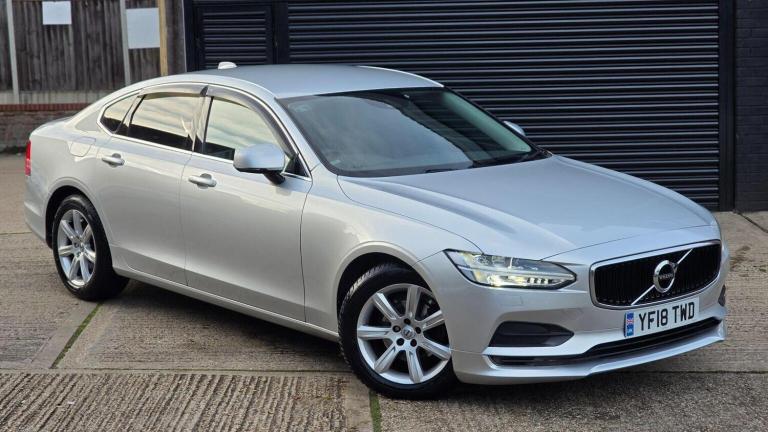 VOLVO S90 2.0 D4 Momentum Auto Euro 6 (s/s) 4dr 2018
