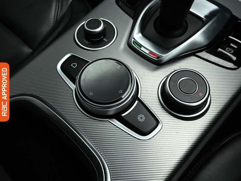 2021 Alfa Romeo Stelvio 2.2 TD Sprint SUV 5dr Diesel Auto Q4 AWD Euro 6 (s/s) (190 ps) SUV DIESEL...