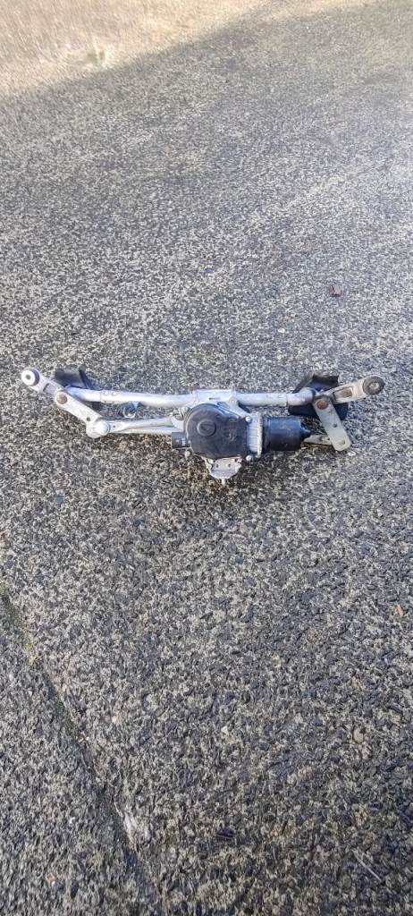 Toyota Prius Plus 2011-2020 Front Wiper Motor with linkage .
