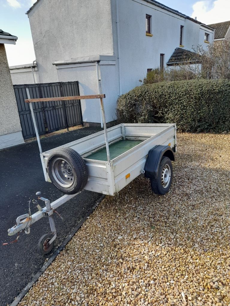 Trailer Humbaur 2.05 mtrs x 1.10 mtrs inside measurement. Trailor
