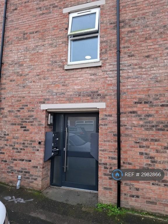 1 bedroom flat in Stuart Street, Grantham, NG31 (1 bed) (#2982866)