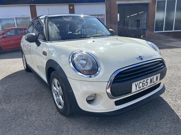 2015, MINI HATCH 1.2 5-Door Hatch One White Manual Petrol
