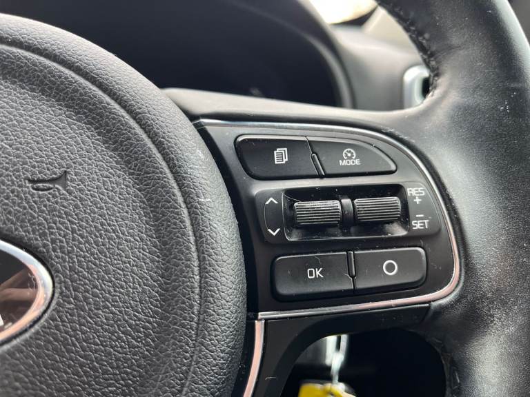  Kia Sportage 1.6 Gdi 1 Suv 5dr Petrol Manual Euro 6 130 Bhp Petrol