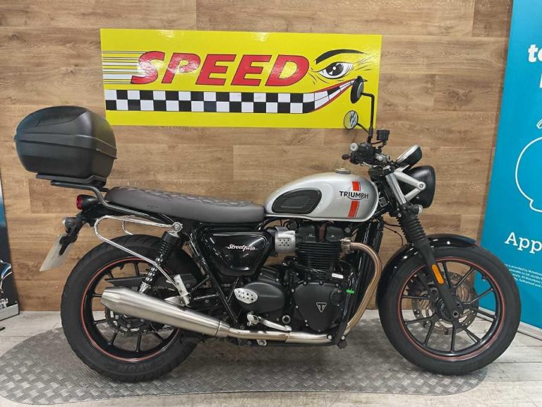 Triumph Bonneville Street Twin