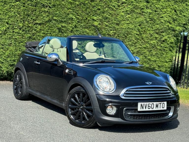 MINI CONVERTIBLE 1.6 COOPER D, WOW 44K GENUINE MILES, £20 TAX, HEATED LEATHERS !