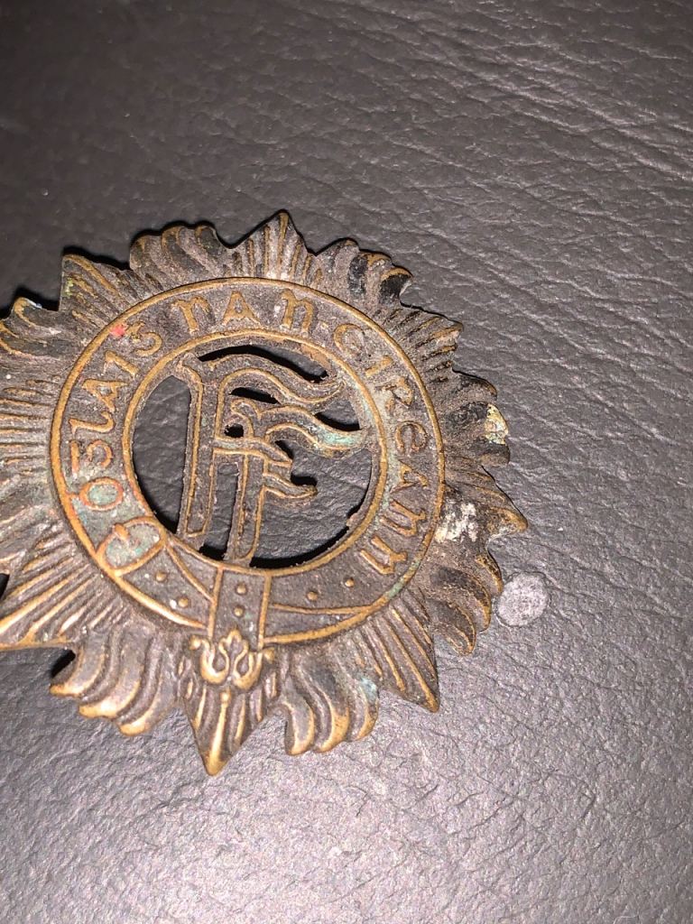 Irish beret badge
