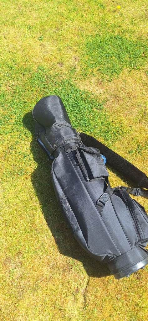 Black golf bag