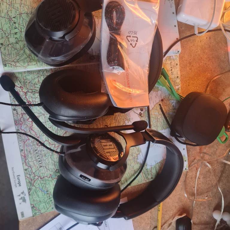 Jbl quantum 200 headset for gaming headphones 