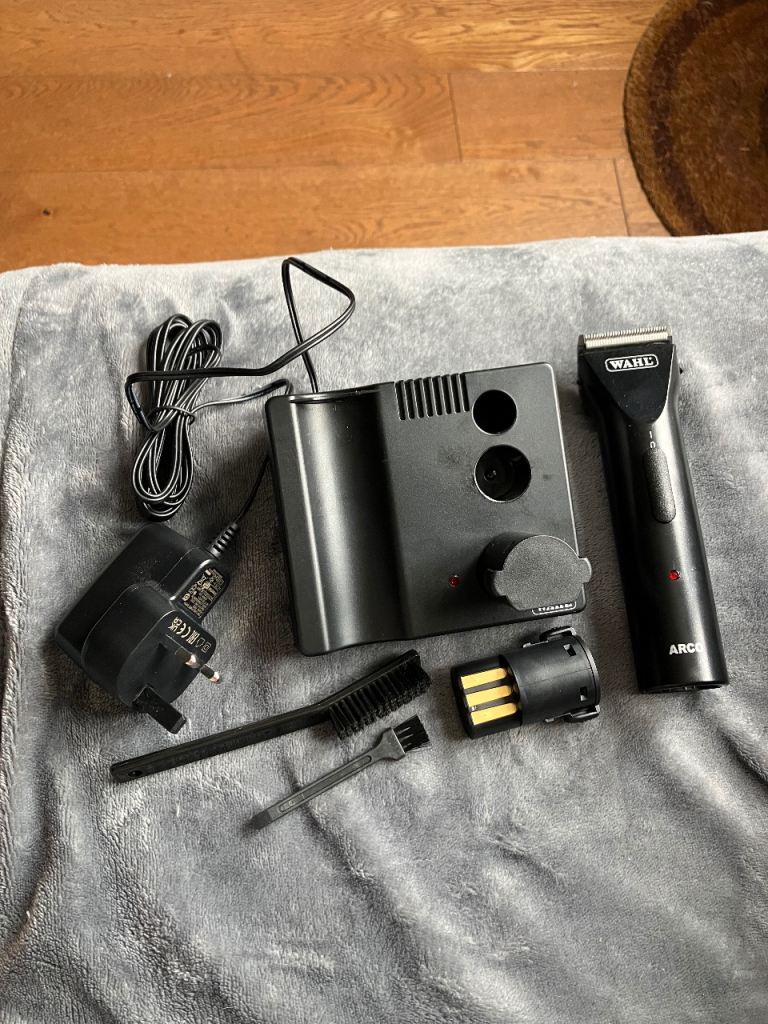 WAHL Acro Moser Cordless- Black Trimmer