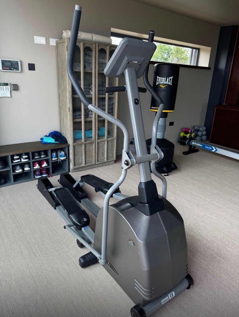 Vision Fitness HET X6200DA cross trainer 