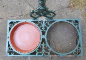 Pet Wrought Iron Stand for Food and Water Bowls