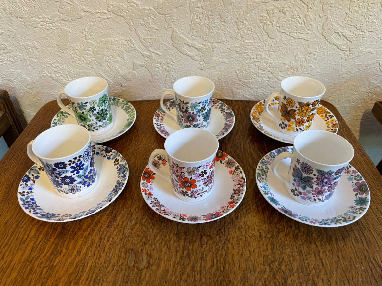 Elizabethan Carnaby China Cups and Saucers