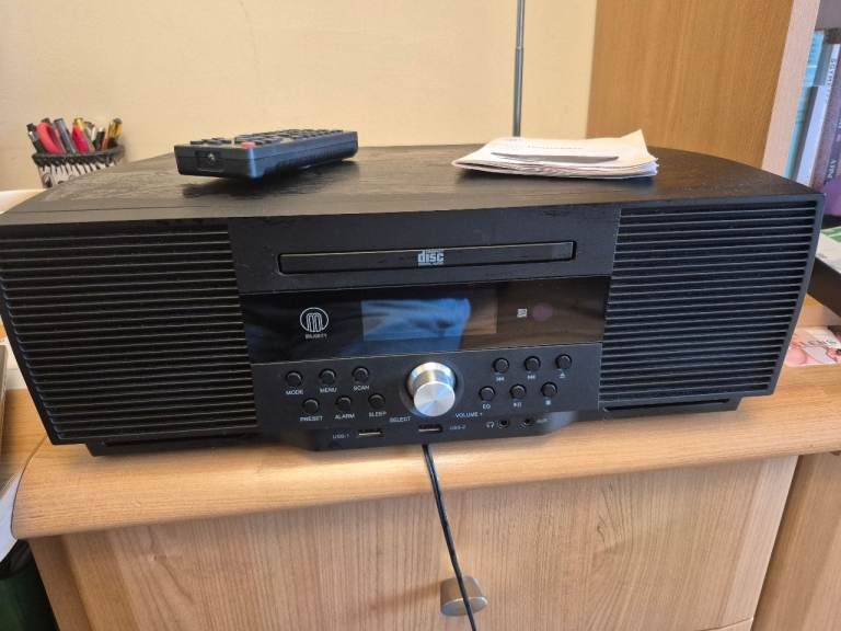 MAJORITY HUNTINGDON MUSIC SYSTEM HNT-CDAB-BLK CD PLAYER & RADIO 