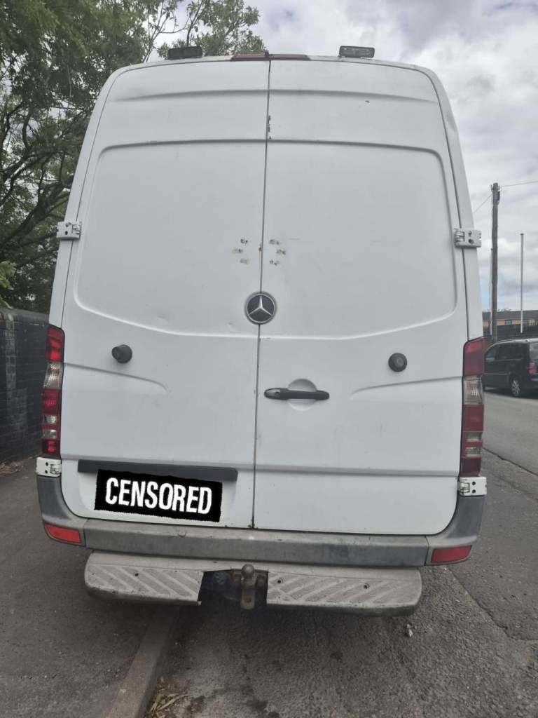 Mercedes sprinter camper conversion