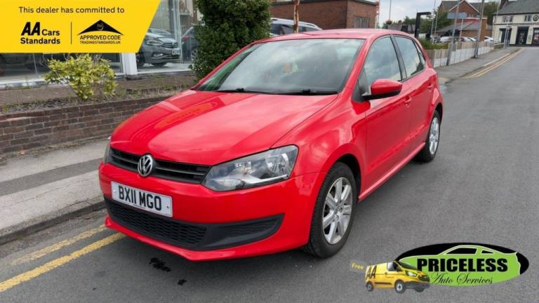 2011 11 VOLKSWAGEN POLO