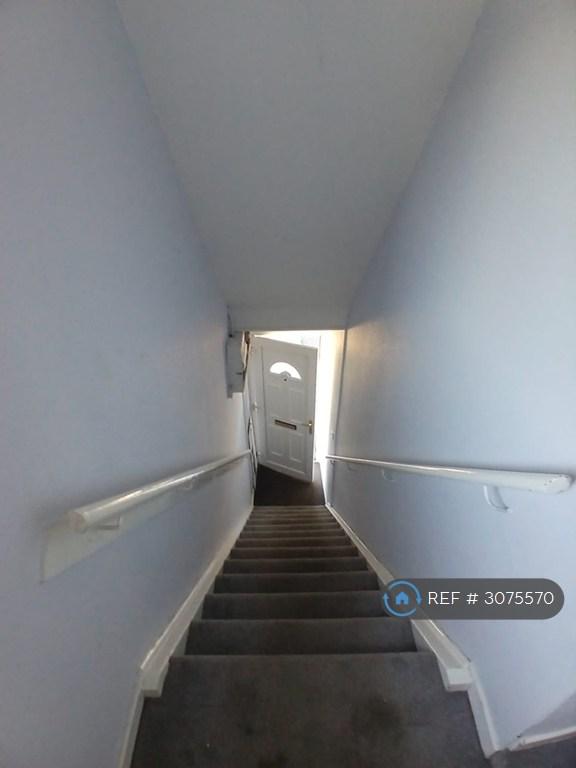2 bedroom house in Carrick Knowe Drive, Edinburgh, EH12 (2 bed) (#3075570)